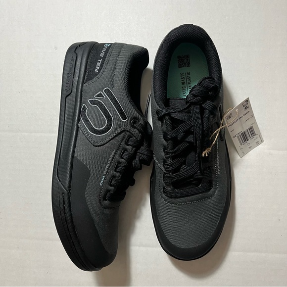 Adidas Five Ten Freerider Sz 8 Pro Canvas Mountain Bike GZ1931 Flat Shoe Sneaker - Picture 1 of 6